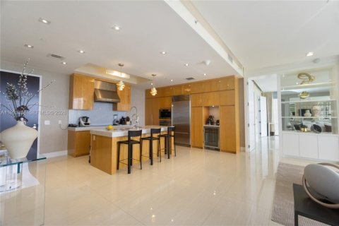 Copropriété à vendre à Bal Harbour, Floride: 2 chambres, 148.55 m2 № 2010853 - photo 10