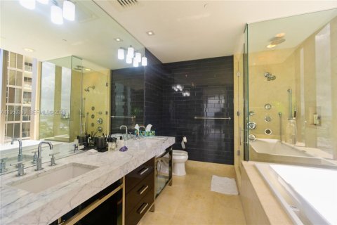 Copropriété à vendre à Bal Harbour, Floride: 2 chambres, 148.55 m2 № 2010853 - photo 29