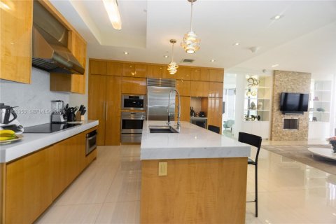Copropriété à vendre à Bal Harbour, Floride: 2 chambres, 148.55 m2 № 2010853 - photo 19