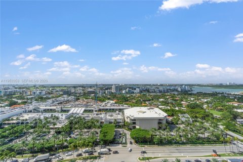 Copropriété à vendre à Bal Harbour, Floride: 2 chambres, 148.55 m2 № 2010853 - photo 18