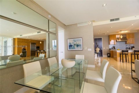 Copropriété à vendre à Bal Harbour, Floride: 2 chambres, 148.55 m2 № 2010853 - photo 23