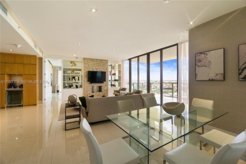 Copropriété à vendre à Bal Harbour, Floride: 2 chambres, 148.55 m2 № 2010853 - photo 22