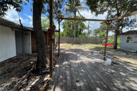 Casa en venta en North Miami, Florida, 4 dormitorios, 146.32 m2 № 2096261 - foto 10