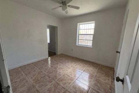 Casa en venta en North Miami, Florida, 4 dormitorios, 146.32 m2 № 2096261 - foto 25