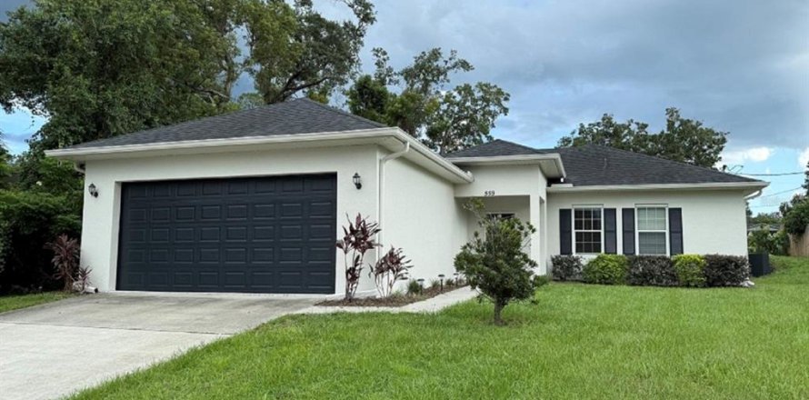 Villa ou maison à Lake Helen, Floride 3 chambres, 148.46 m2 № 1913828