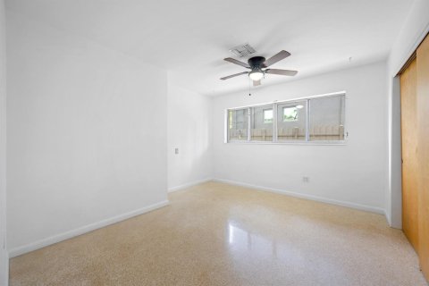 Casa en venta en Miami, Florida, 3 dormitorios, 210.98 m2 № 2263296 - foto 17