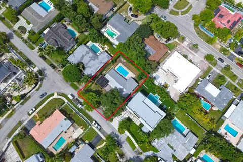 Casa en Miami, Florida 3 dormitorios, 210.98 m2 № 2263296