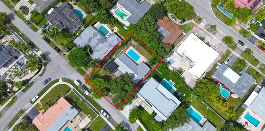 Casa en Miami, Florida 3 dormitorios, 210.98 m2 № 2263296