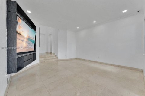 Copropriété à vendre à Doral, Floride: 4 chambres, 205.41 m2 № 1929837 - photo 5