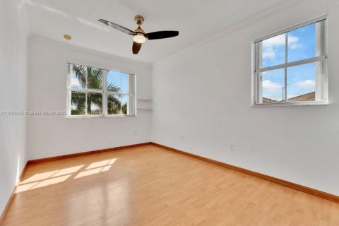 Copropriété à vendre à Doral, Floride: 4 chambres, 205.41 m2 № 1929837 - photo 15