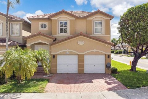 Copropriété à vendre à Doral, Floride: 4 chambres, 205.41 m2 № 1929837 - photo 1