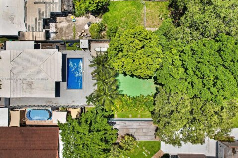 Купить виллу или дом в Майами, Флорида 3 спальни, 157.93м2, № 1823532 - фото 12