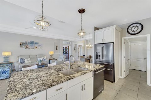 House in Venice, Florida 3 bedrooms, 184.6 sq.m. № 1512213 - photo 11