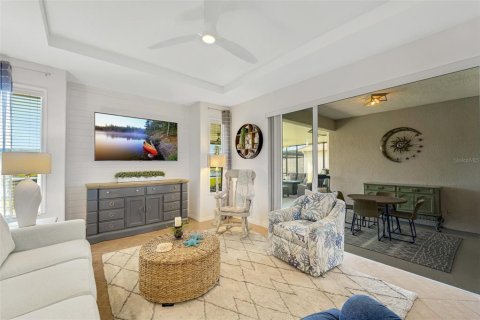 House in Venice, Florida 3 bedrooms, 184.6 sq.m. № 1512213 - photo 15