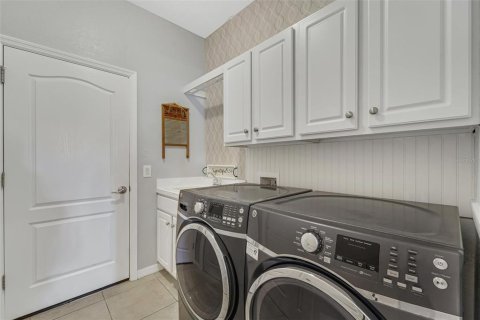 House in Venice, Florida 3 bedrooms, 184.6 sq.m. № 1512213 - photo 30
