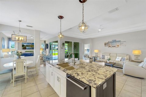 House in Venice, Florida 3 bedrooms, 184.6 sq.m. № 1512213 - photo 12