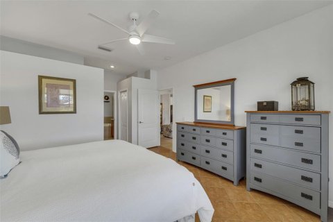 House in Venice, Florida 3 bedrooms, 184.6 sq.m. № 1512213 - photo 20