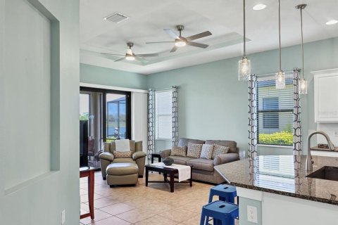 House in Venice, Florida 2 bedrooms, 146.88 sq.m. № 2196664 - photo 8