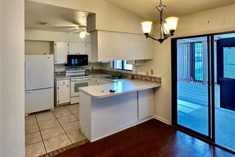 House in Lakeland, Florida 2 bedrooms, 121.24 sq.m. № 1327021 - photo 15
