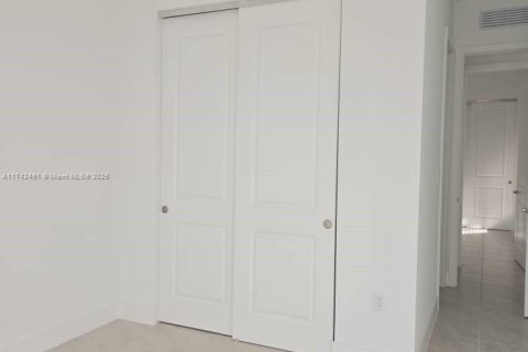 House in Ave Maria, Florida 3 bedrooms № 1937474 - photo 16