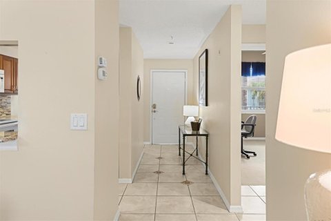 Condo in Sarasota, Florida, 2 bedrooms  № 1852521 - photo 5
