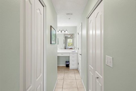 Condo in Sarasota, Florida, 2 bedrooms  № 1852521 - photo 22