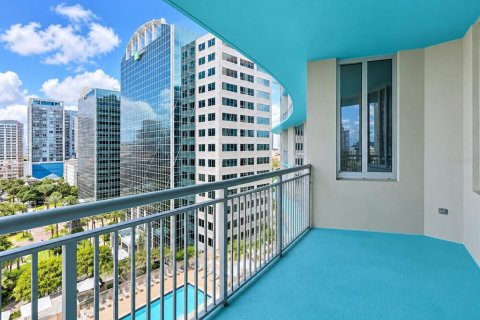 Condo in Orlando, Florida, 1 bedroom  № 2379368 - photo 19