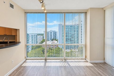 Condo in Orlando, Florida, 1 bedroom  № 2379368 - photo 9