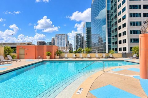 Condo in Orlando, Florida, 1 bedroom  № 2379368 - photo 22