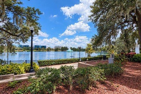 Condo in Orlando, Florida, 1 bedroom  № 2379368 - photo 26