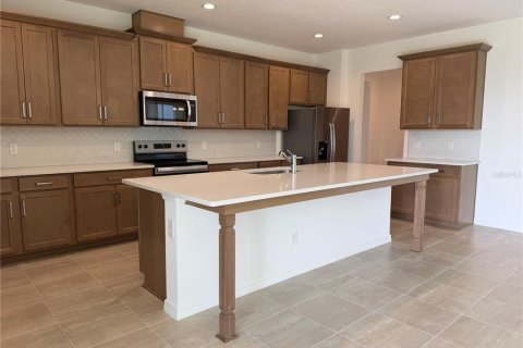 Casa en venta en DeLand, Florida, 6 dormitorios, 346.9 m2 № 2202343 - foto 5