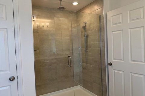 Casa en venta en DeLand, Florida, 6 dormitorios, 346.9 m2 № 2202343 - foto 9