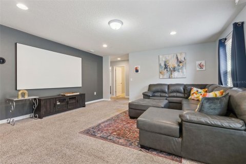 Casa en venta en Kissimmee, Florida, 6 dormitorios, 291.9 m2 № 2111975 - foto 6