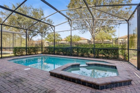 Casa en venta en Kissimmee, Florida, 6 dormitorios, 291.9 m2 № 2111975 - foto 23