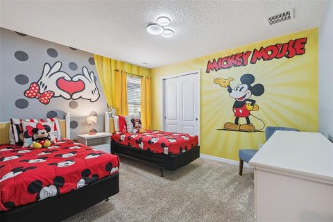 Casa en venta en Kissimmee, Florida, 6 dormitorios, 291.9 m2 № 2111975 - foto 20