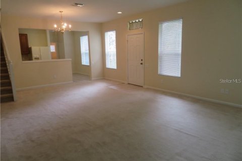 Touwnhouse à vendre à Sanford, Floride: 3 chambres, 153.01 m2 № 1822941 - photo 3