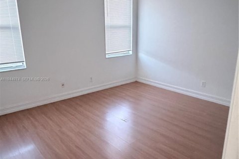 Villa ou maison à vendre à Lehigh Acres, Floride: 3 chambres № 2001152 - photo 5