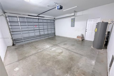 Villa ou maison à vendre à Lehigh Acres, Floride: 3 chambres № 2001152 - photo 8