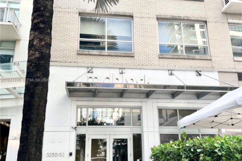 Copropriété à vendre à Miami, Floride: 1 chambre, 70.14 m2 № 2003174 - photo 26