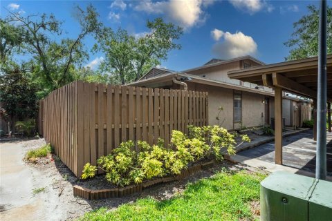 Townhouse in Brandon, Florida 2 bedrooms, 92.72 sq.m. № 1767264 - photo 1
