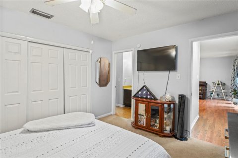 Townhouse in Brandon, Florida 2 bedrooms, 92.72 sq.m. № 1767264 - photo 12