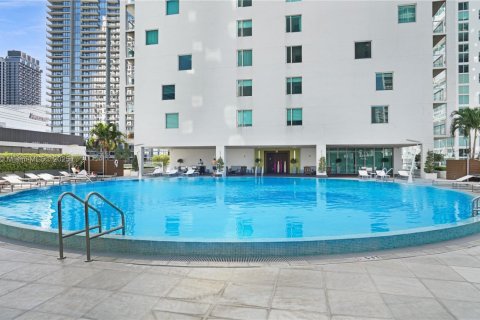 Condominio en venta en Miami, Florida, 1 dormitorio, 68.56 m2 № 1864613 - foto 19