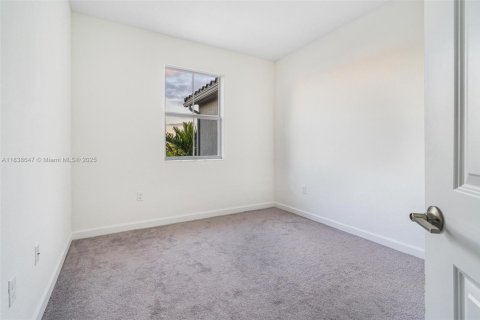 Adosado en venta en Homestead, Florida, 3 dormitorios, 133.97 m2 № 1833706 - foto 27