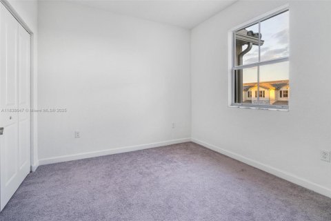Adosado en venta en Homestead, Florida, 3 dormitorios, 133.97 m2 № 1833706 - foto 12