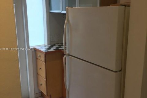 Купить кондоминиум в Майами-Бич, Флорида 1 спальня, 69.68м2, № 1984887 - фото 2