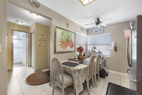 Купить виллу или дом в Майами, Флорида 4 спальни, 131.36м2, № 1998075 - фото 13