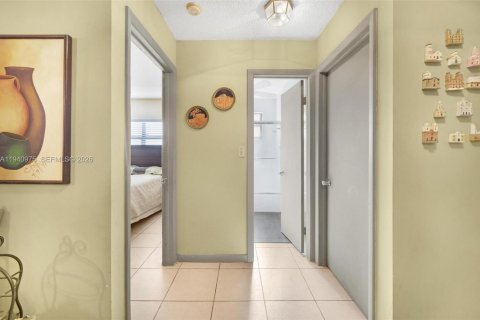 Купить виллу или дом в Майами, Флорида 4 спальни, 131.36м2, № 1998075 - фото 7