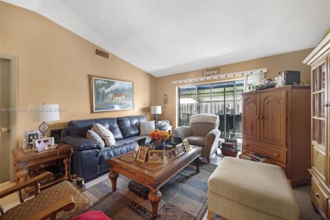 Купить виллу или дом в Майами, Флорида 4 спальни, 131.36м2, № 1998075 - фото 5