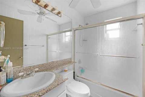 Купить виллу или дом в Майами, Флорида 4 спальни, 131.36м2, № 1998075 - фото 9