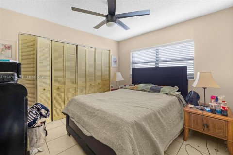 Купить виллу или дом в Майами, Флорида 4 спальни, 131.36м2, № 1998075 - фото 11